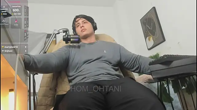 Thom_Ohtani Adlı Modelin Canlı XXX Sohbeti