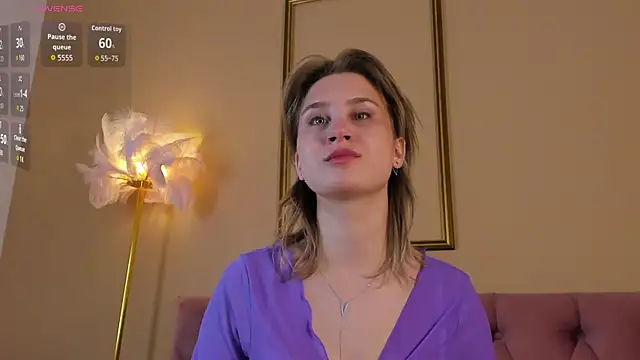 Lilianadaniels: διαδικτυακό σόου στην κάμερα