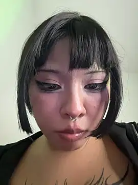 Kitty_yukimura Chat XXX in diretta