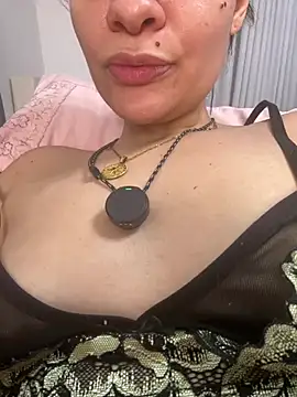 Zyrella's Live XXX Chat