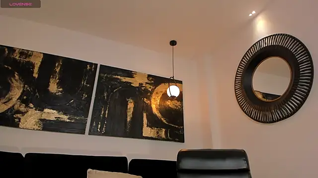 EveBensonX Adlı Modelin Canlı XXX Sohbeti