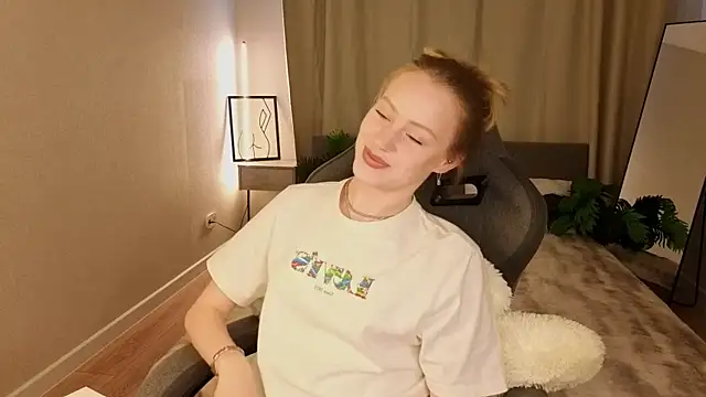 EvaHamilton Chat XXX in diretta