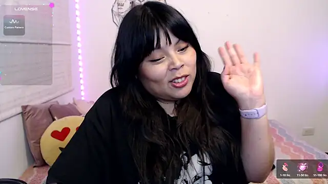แชท XXX สดของ EllieMoonX