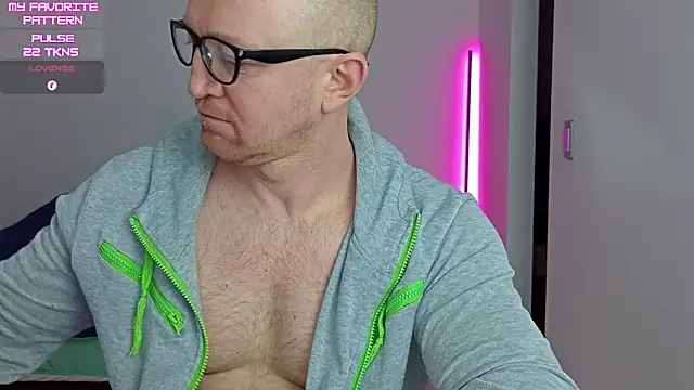 kevintyler69's Live XXX Chat