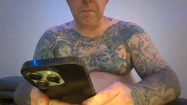 Whosdiss Show in webcam
