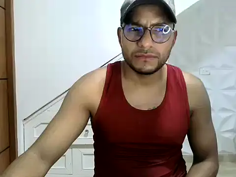 Show modela Bruno_vip na web-kameri