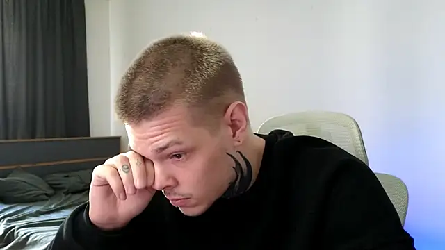 DENIS_HERE Adlı Modelin Web Kamerası Şovu