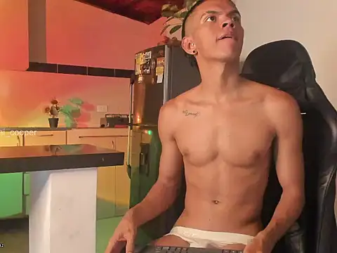Chatroom XXX en direct de sai_cooper