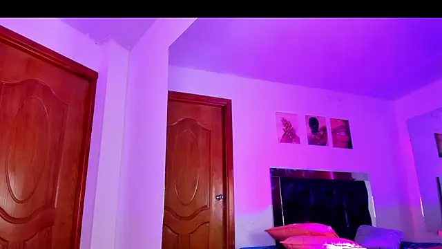 XXX chat uživo modela MaxPower003
