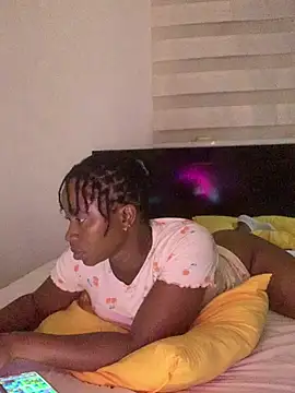 Chat +18 de MISSMAYSROOM ao vivo