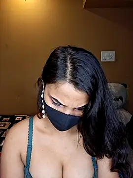 Noor-Bold's Live XXX Chat