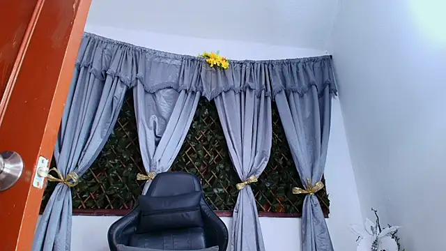 Sofia_BrowmのライブXXXチャット