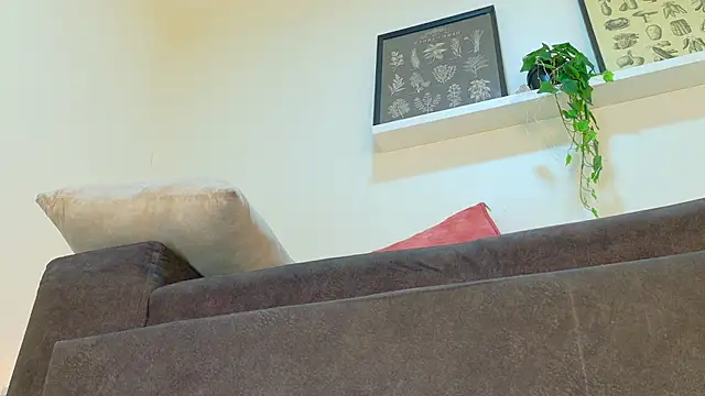 Živý XXX chat RiriiBrunette__