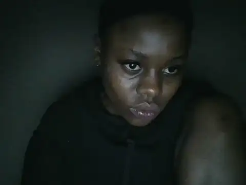 Chatroom XXX en direct de Sexxy_littlemiss