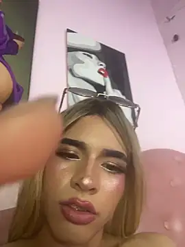 Show modela Valery2_salazar na web-kameri