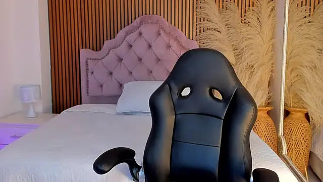 CinthiaCollins 실시간 채팅방