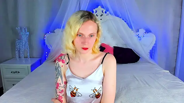 LikiLips' Live XXX Chat