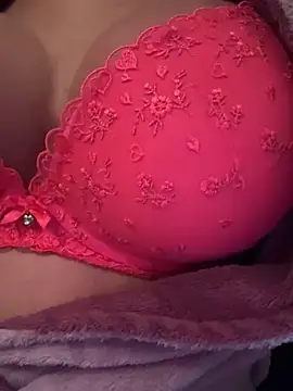 F3ckd0lllucy's Live XXX Chat