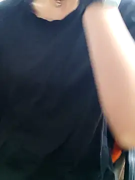 Chat XXX en directo de Aashikalaa