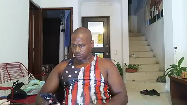 Manbigcocklatin Chat XXX in diretta