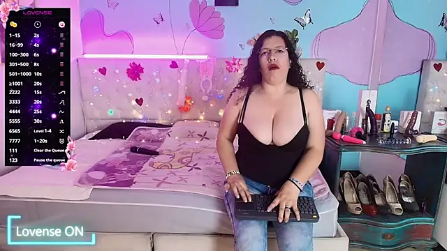 Czat XXX na żywo – Zaly_mature