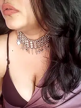 XXX chat uživo modela Riya_Stream01