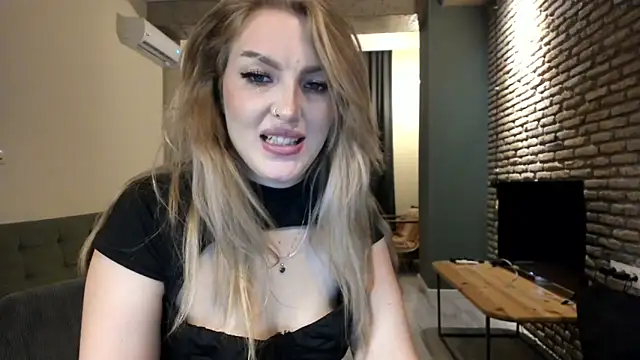 Chatroom XXX en direct de fifteenpoem