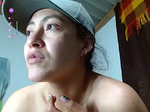 Amitlu_'s Live XXX Chat