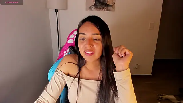 Nicole_Ss élő XXX-chatje