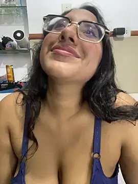 AnthoKhalifa live XXX chat