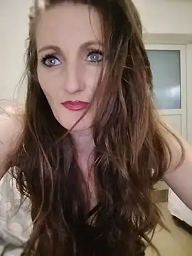 CrazyMaya39 Adlı Modelin Canlı XXX Sohbeti