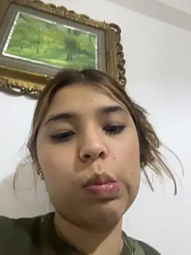 baddieasiantv Adlı Modelin Canlı XXX Sohbeti