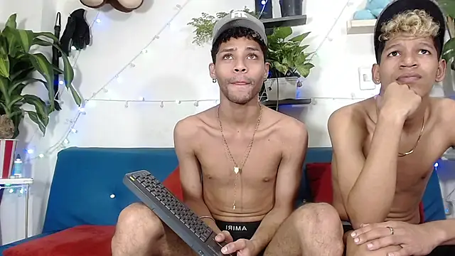 STRANGER_BOYS Webcam show