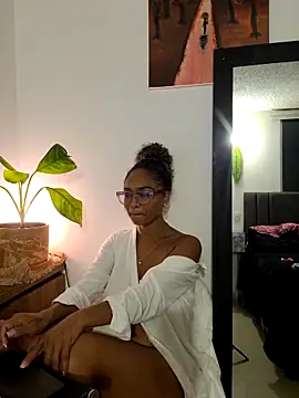 XXX chat uživo modela BiiancaEstradaa
