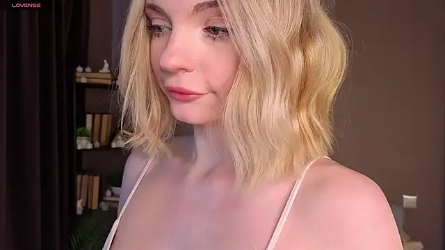 MaryHayward Chat XXX in diretta