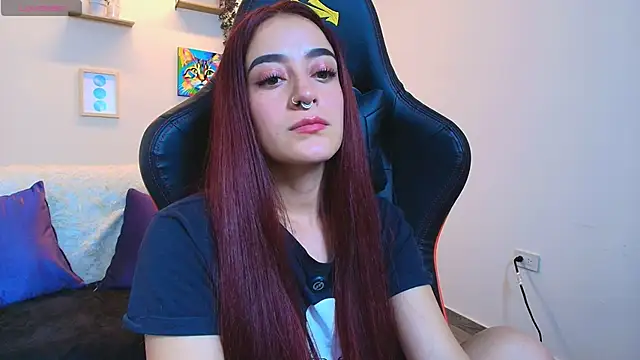 ViolethRosse Adlı Modelin Canlı XXX Sohbeti
