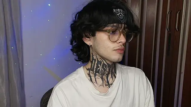 عرض كام Bastiel_