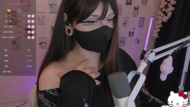 -Nanamin-'s Live XXX Chat