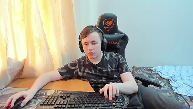 Show modela iliaskrislove na web-kameri