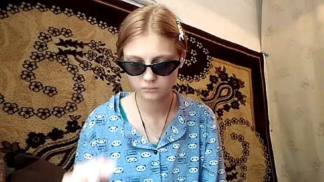 LunaLaday élő XXX-chatje