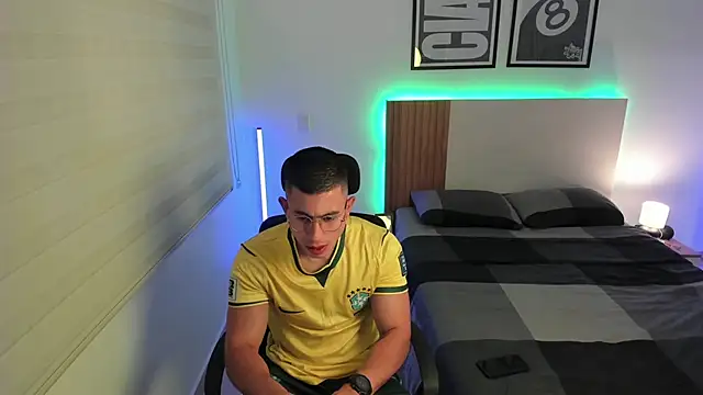 Jacob_Korst Chat XXX live