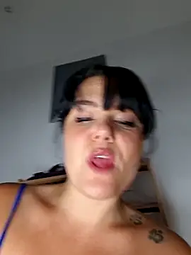 Xladycharme Show in webcam