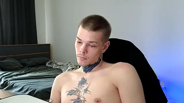 DENIS_HERE Adlı Modelin Canlı XXX Sohbeti