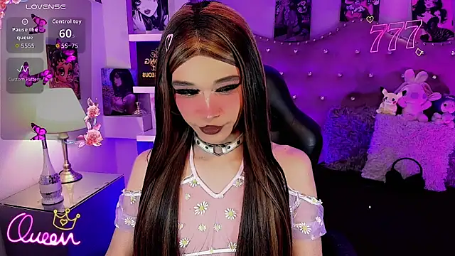 Megaan_Dolll Webcam show