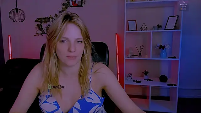 nikole_kitt 现场XXX聊天