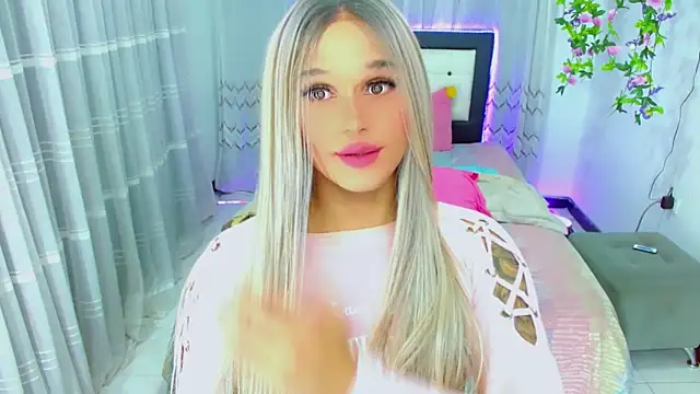 TaylorMon: вебкам-шоу