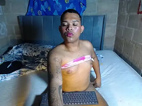 Show modela BlakeLuxs na web-kameri