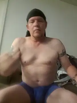 yourMasterisBored webkamerás műsora