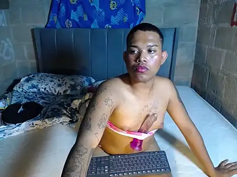 Show modela BlakeLuxs na web-kameri