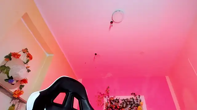 Katy_bratz_ Live XXX-chat